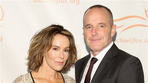 clark gregg divorce.